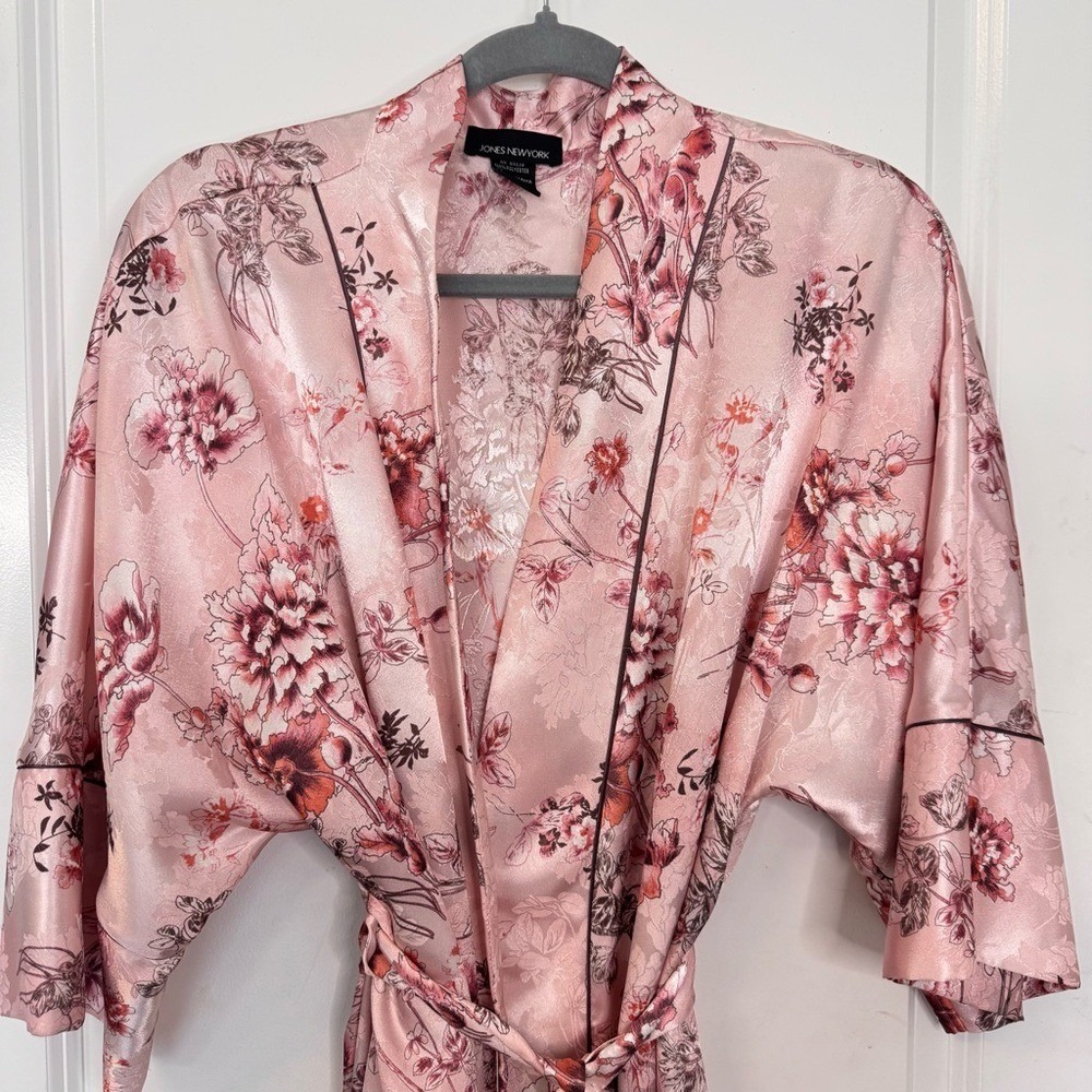 Jones New York Pink Floral Women's Robe Size Medium - Picture 3 of 6